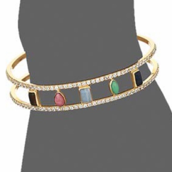 💢SOLD💢DIFFERENT AND SO STYLISH CUFF BRACELET - Picture 5 of 5